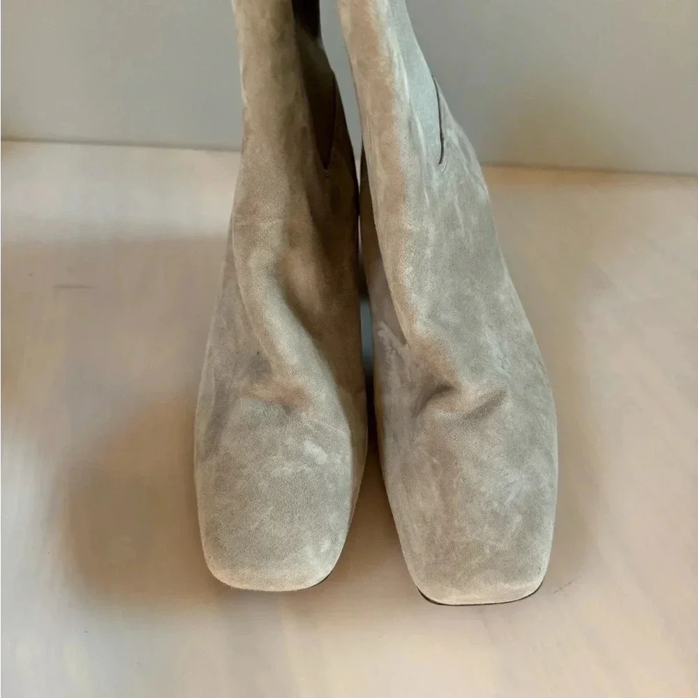 Vince Kimmy Block Heel Suede Leather Ankle Boots Hazelstone Gray Size 10 $395.00